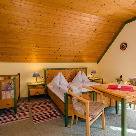 Almidylle Sabathy Отель Obdach