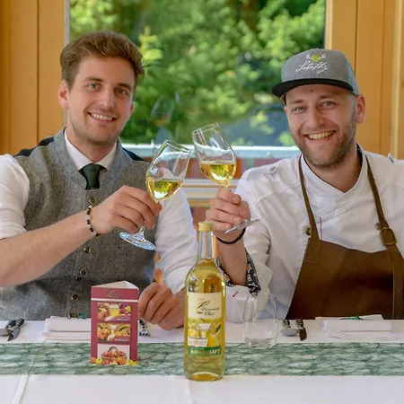 Almidylle Sabathy Hotel