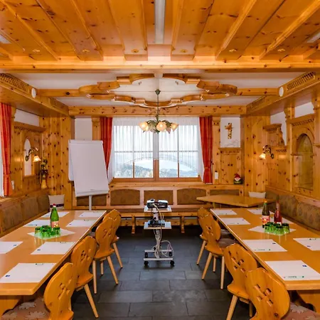 Almidylle Sabathy Hotel